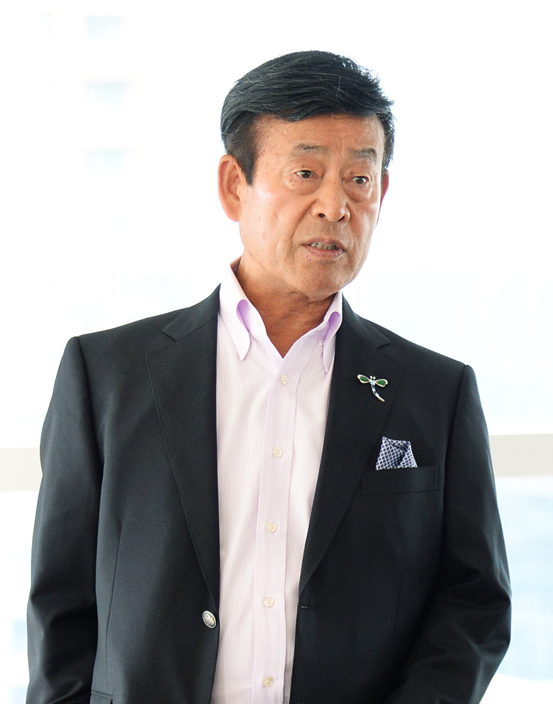 代表　松村 博史